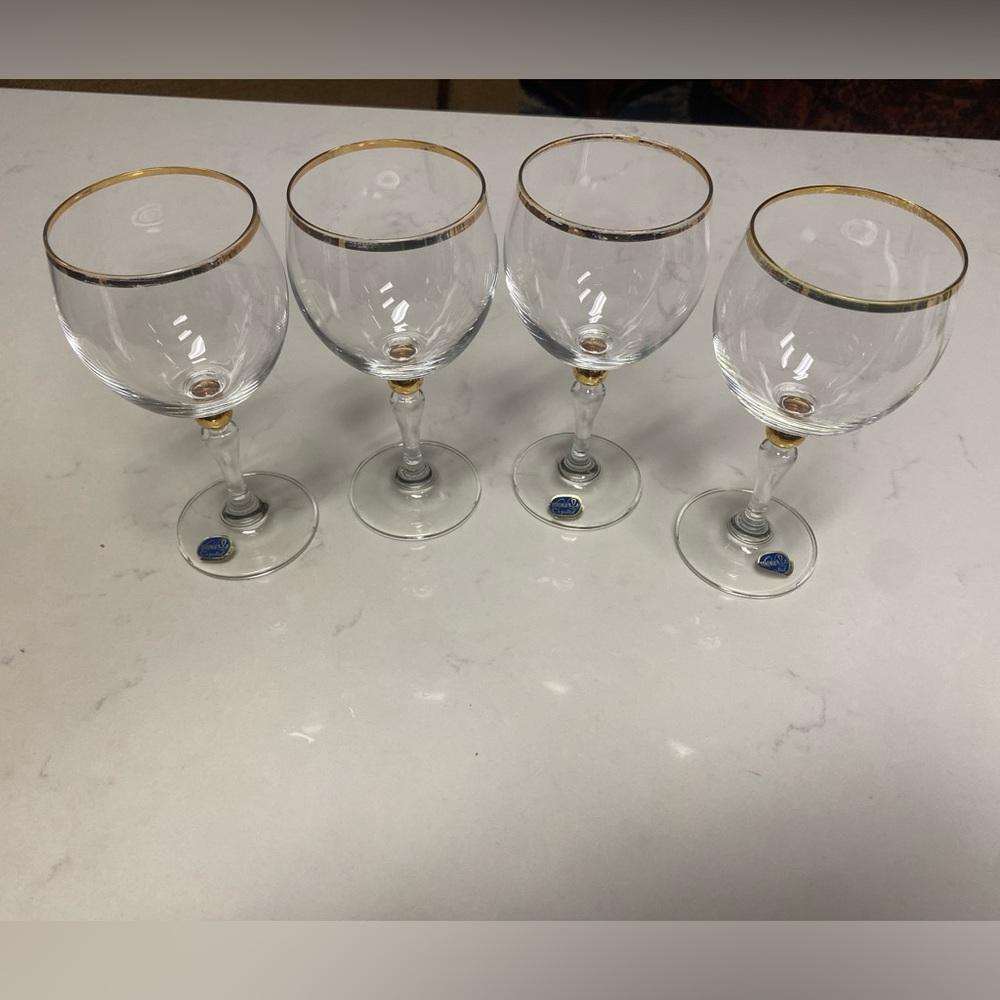 Set of 4 Vintage Bohemia Crystal Elegant Gold-Trimmed Wine Glass Set